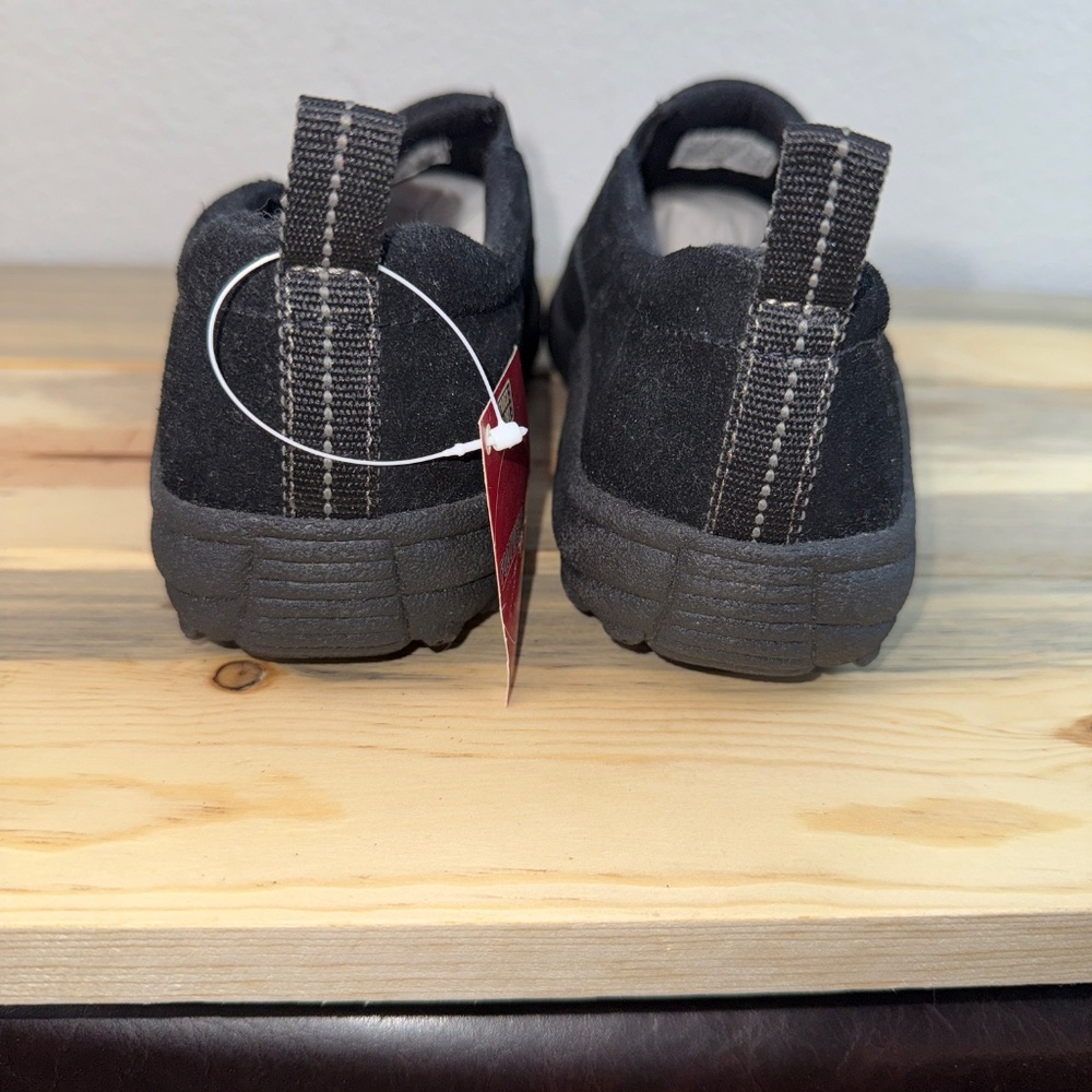 NWT Suede Black Slip On Shoes Size 8.5 - Picture 6 of 12